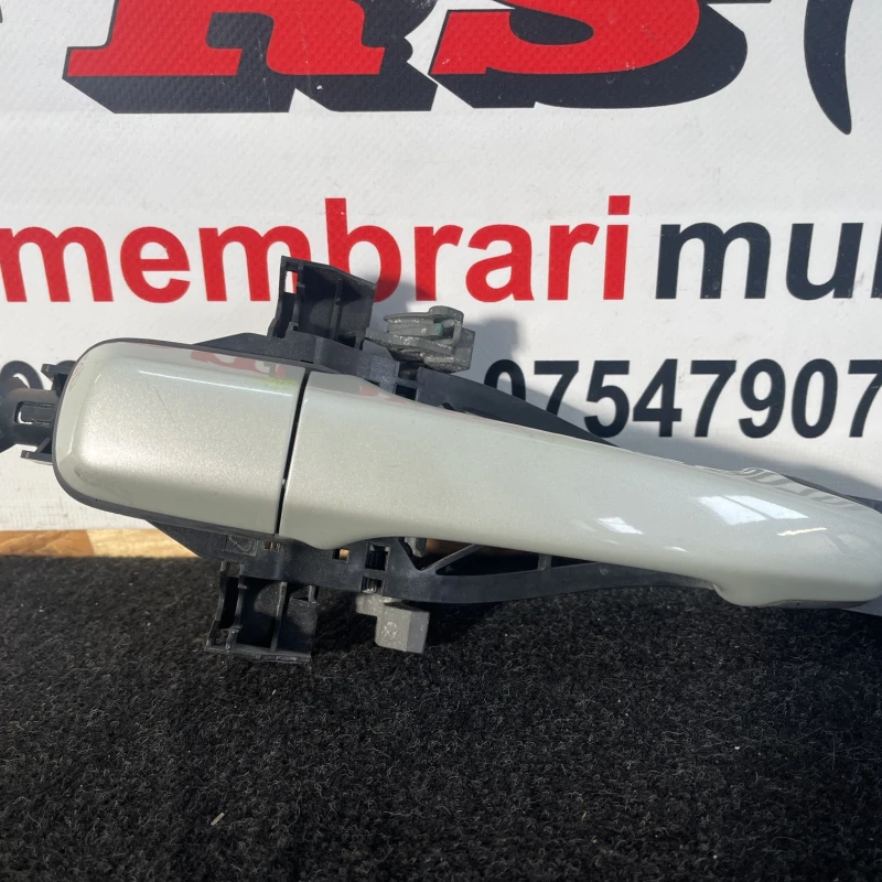 Maner usa dreapta spate / Volvo XC60 D5 2009 / Caroserie, oglinzi si faruri