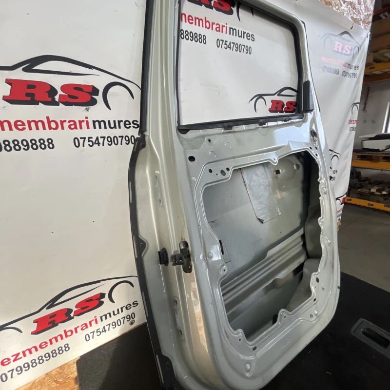Usa dreapta spate / Volvo XC60 D5 2009 / Caroserie, oglinzi si faruri