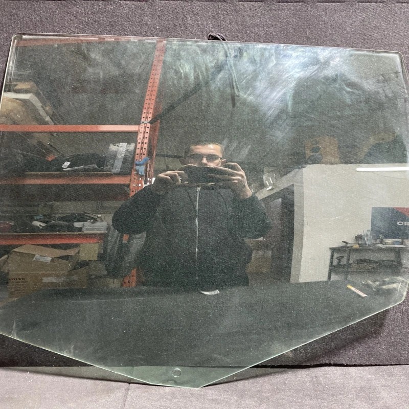 Geam stanga spate / Volvo XC60 D5 2009 / Caroserie, oglinzi si faruri