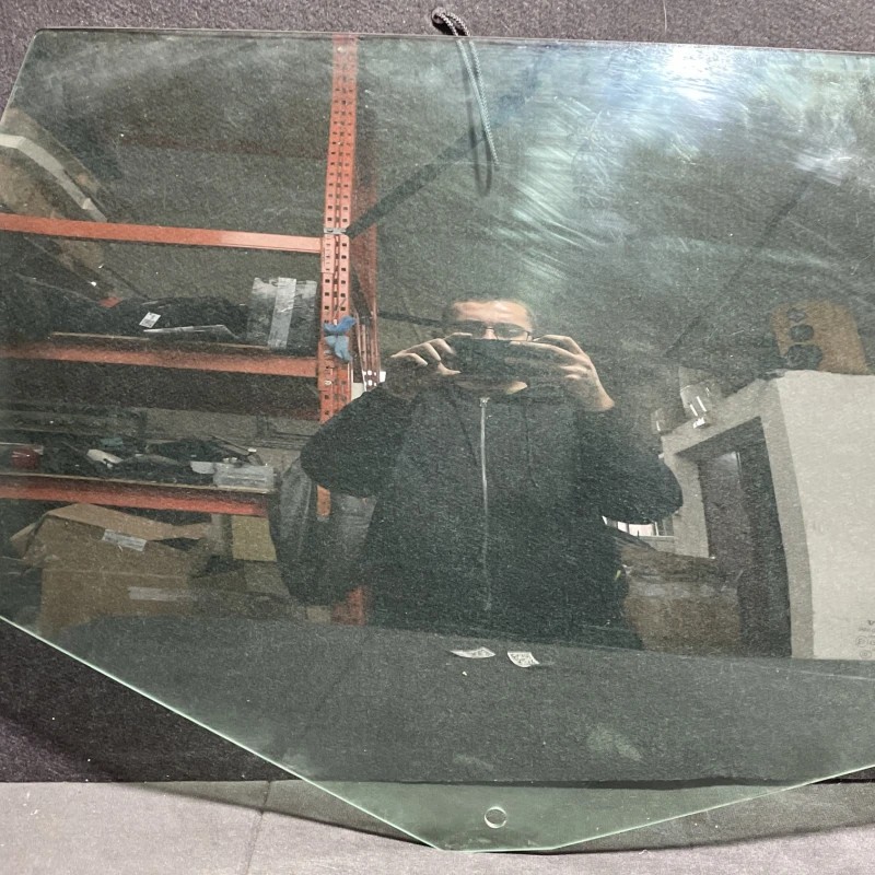 Geam dreapta spate / Volvo XC60 D5 2009 / Caroserie, oglinzi si faruri