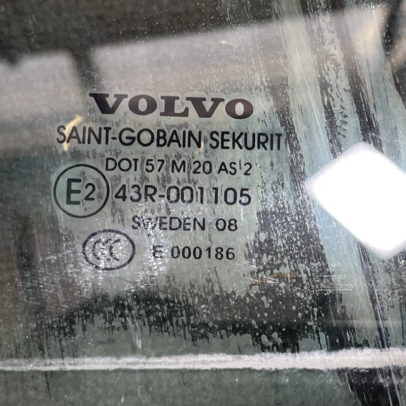 Geam dreapta spate / Volvo XC60 D5 2009 / Caroserie, oglinzi si faruri