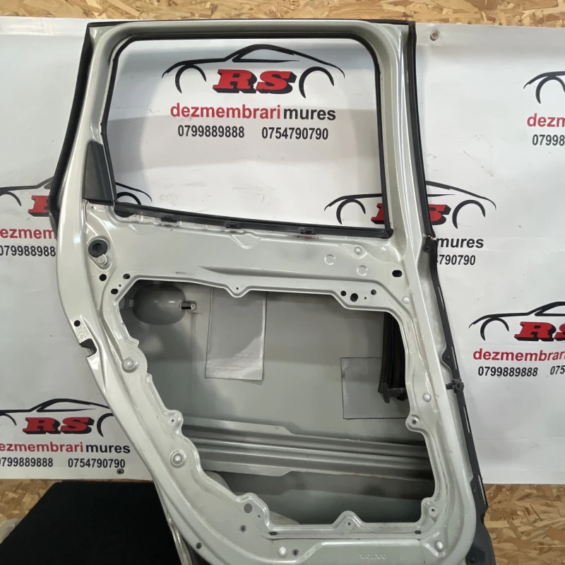Usa stanga spate / Volvo XC60 D5 2009 / Caroserie, oglinzi si faruri