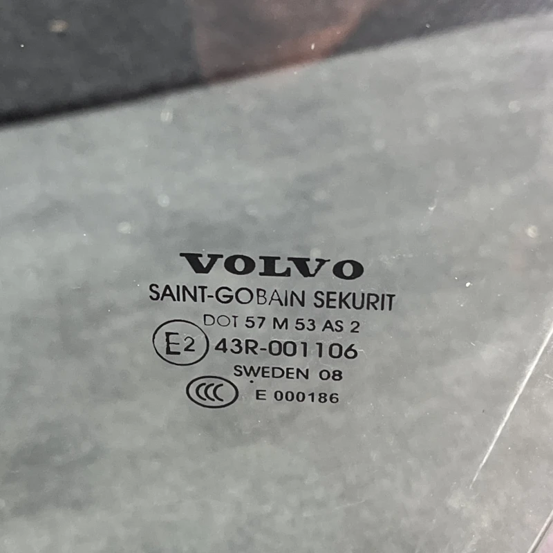 Geam stanga fata / Volvo XC60 D5 2009 / Caroserie, oglinzi si faruri