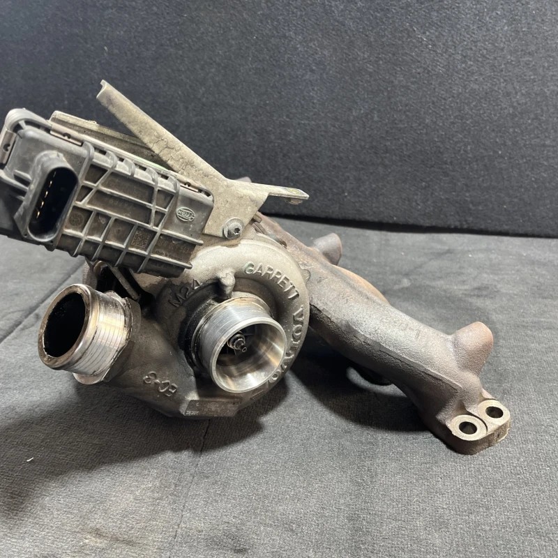 Turbosuflanta turbo turbina / Volvo XC60 D5 2009 / Motor, racire si evacuare