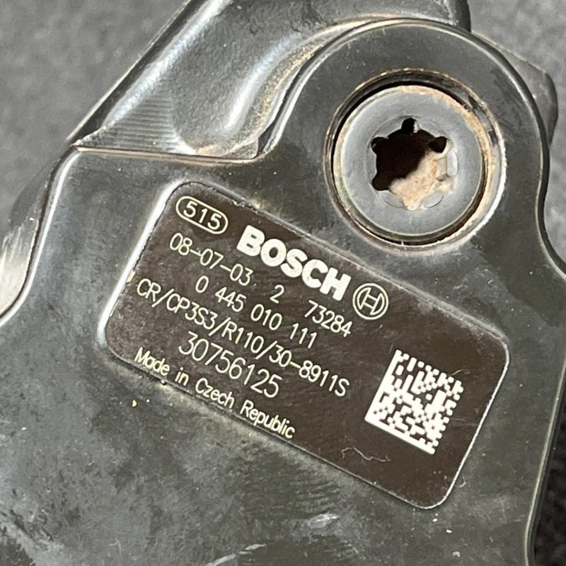 Pompa de injectie inalte / Volvo XC60 D5 2009 / Motor, racire si evacuare