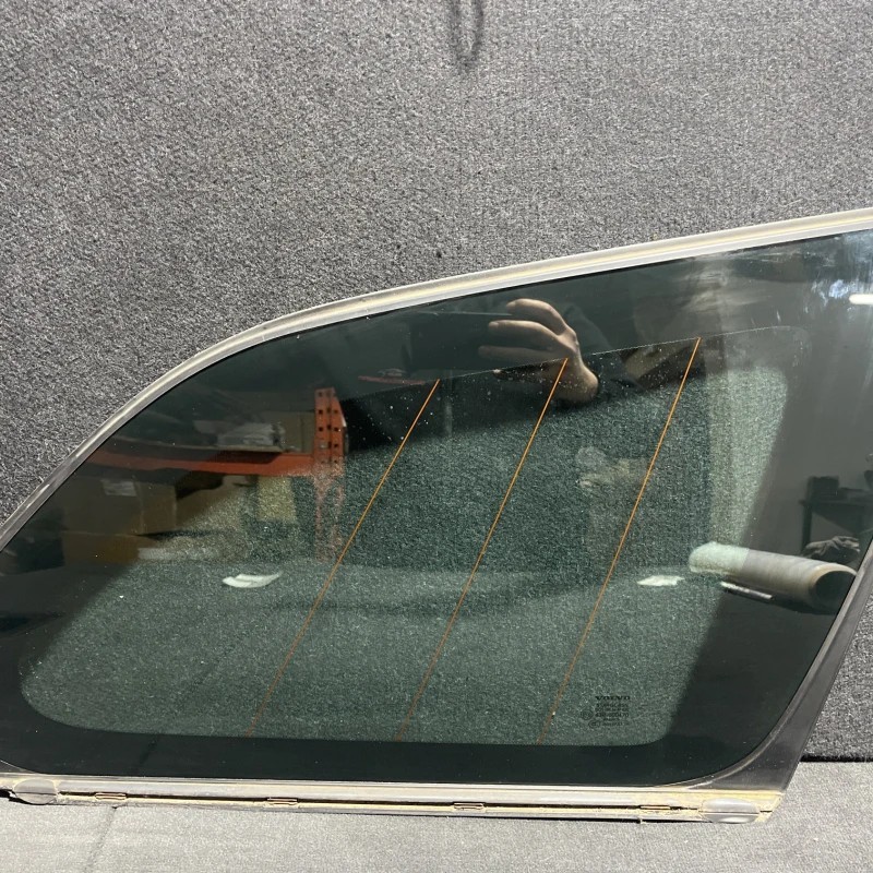 Geam caroserie dreapta spate Volvo XC60 D5 2009