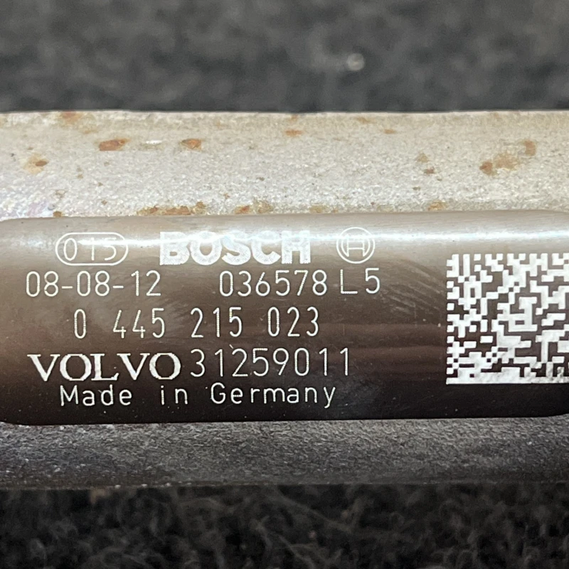 Rampa injectoare cu senzor / Volvo XC60 D5 2009 / Motor, racire si evacuare