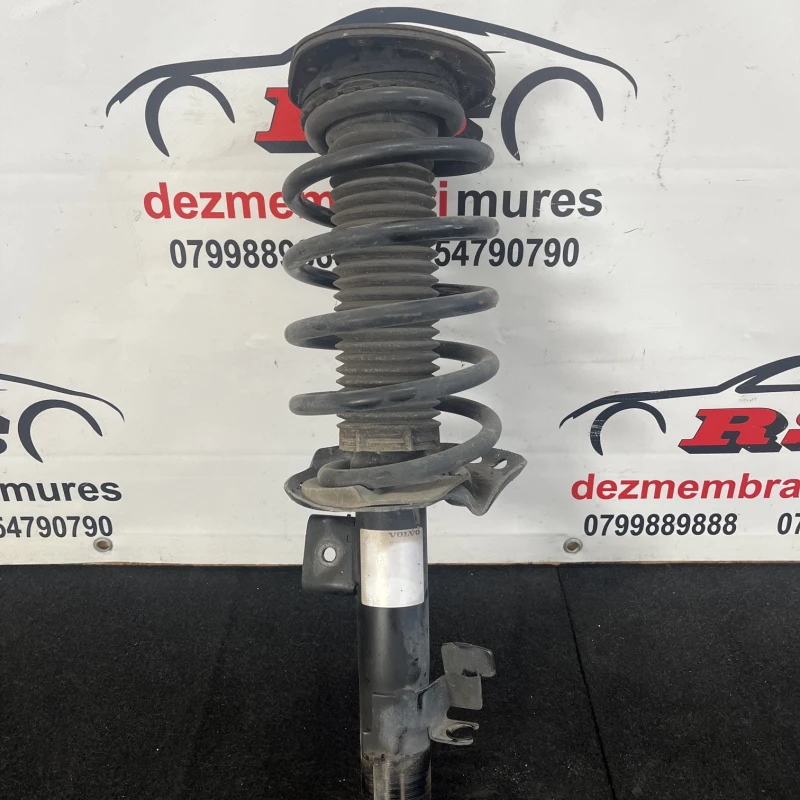 Amortizor telescop cu arc stanga fata / Volvo XC60 D5 2009 / Directie si suspensie