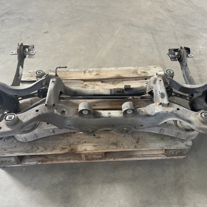 Punte spate / Volvo XC60 D5 2009 / Directie si suspensie