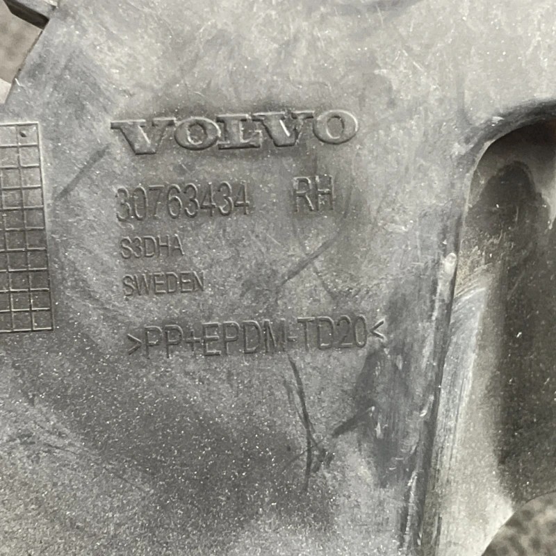 Suport far dreapta / Volvo XC60 D5 2009 / Caroserie, oglinzi si faruri