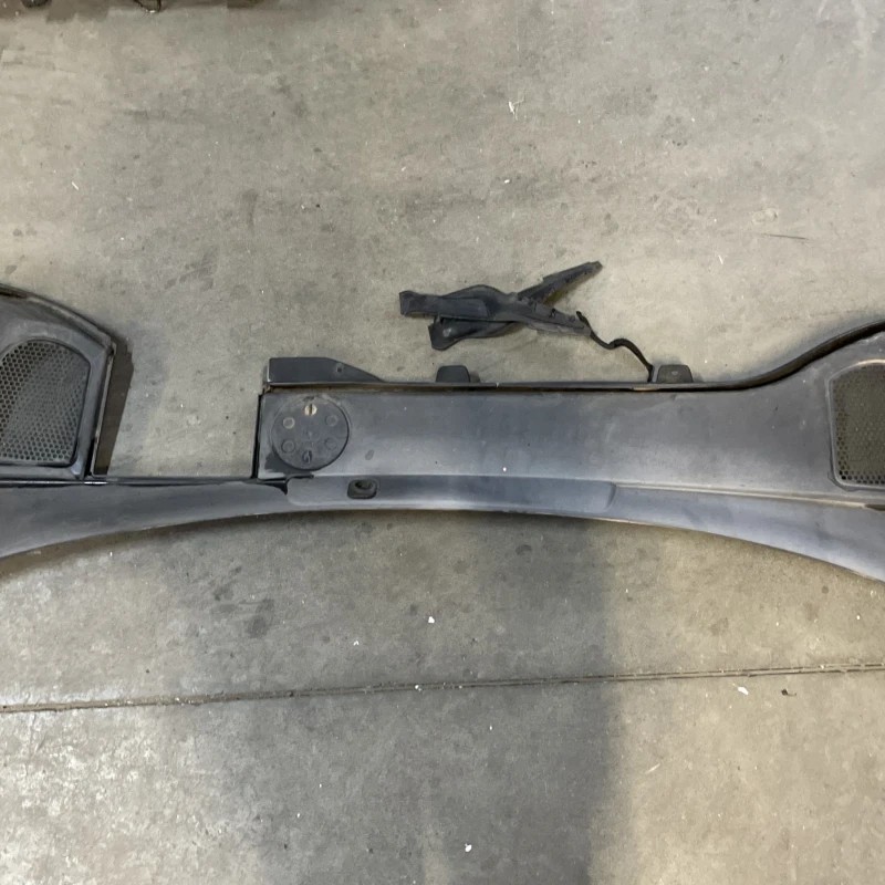 Grila stergatoare Volvo XC60 D5 2009
