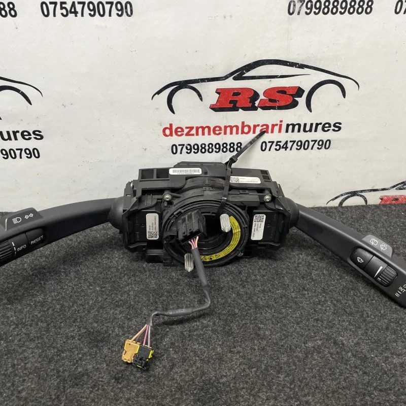 Spira volan cu manete / Volvo XC60 D5 2009 / Audio si electronice