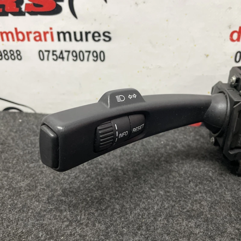 Spira volan cu manete / Volvo XC60 D5 2009 / Audio si electronice