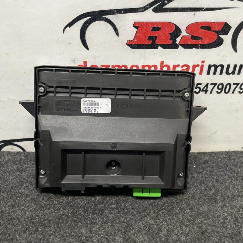 Display bord central / Volvo XC60 D5 2009 / Audio si electronice