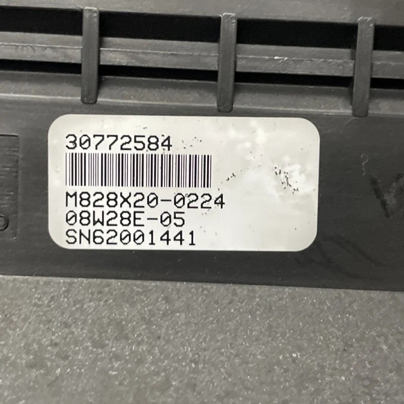 Display bord central / Volvo XC60 D5 2009 / Audio si electronice