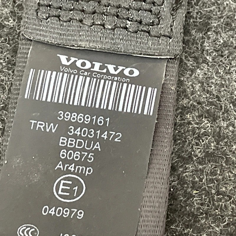 Centura dreapta spate / Volvo XC60 D5 2009 / Interior