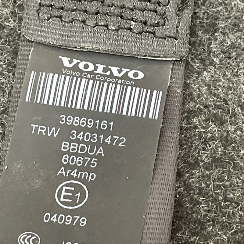 Centura dreapta spate / Volvo XC60 D5 2009 / Interior