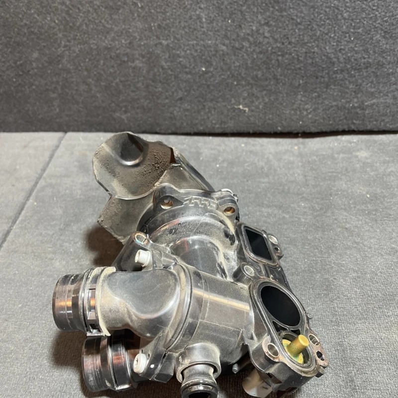 Pompa recirculare apa / Skoda Superb II 3T 2011 / Motor, racire si evacuare