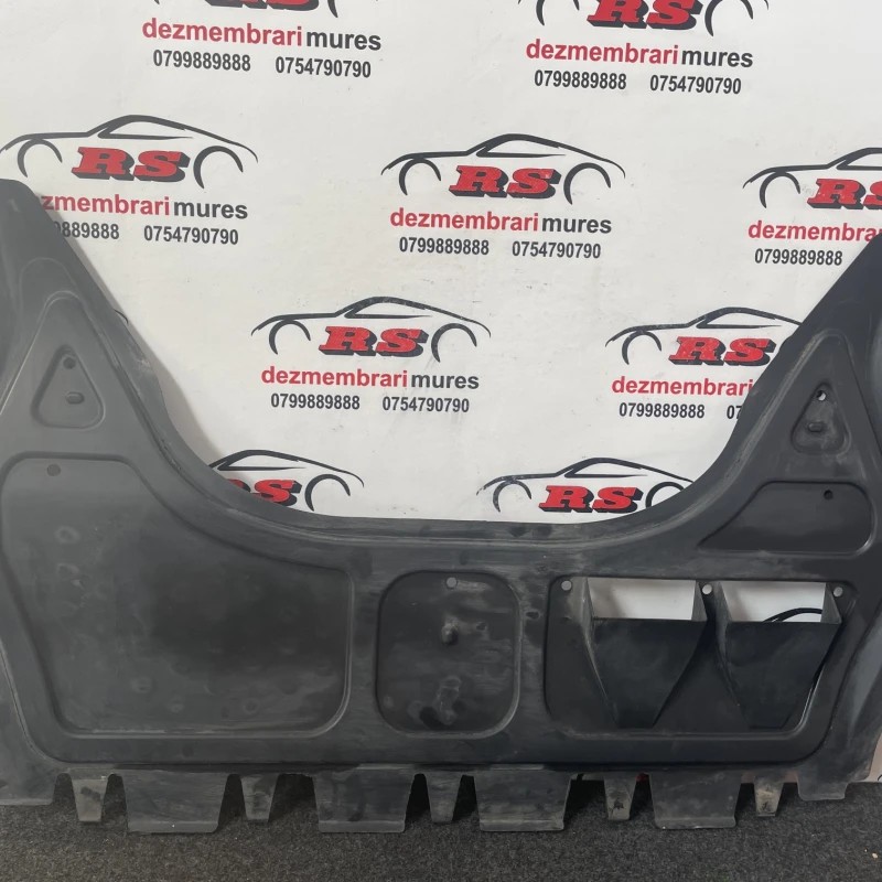 Scut radiatoare / Skoda Superb II 3T 2011 / Caroserie, oglinzi si faruri