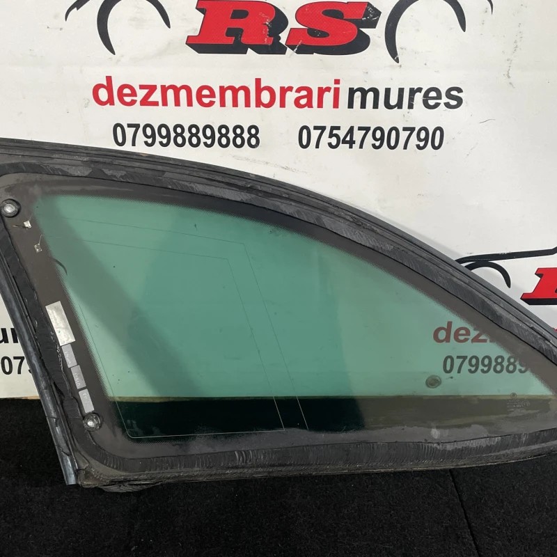 Geam lateral spate dreapta / Skoda Superb II 3T 2011 / Caroserie, oglinzi si faruri