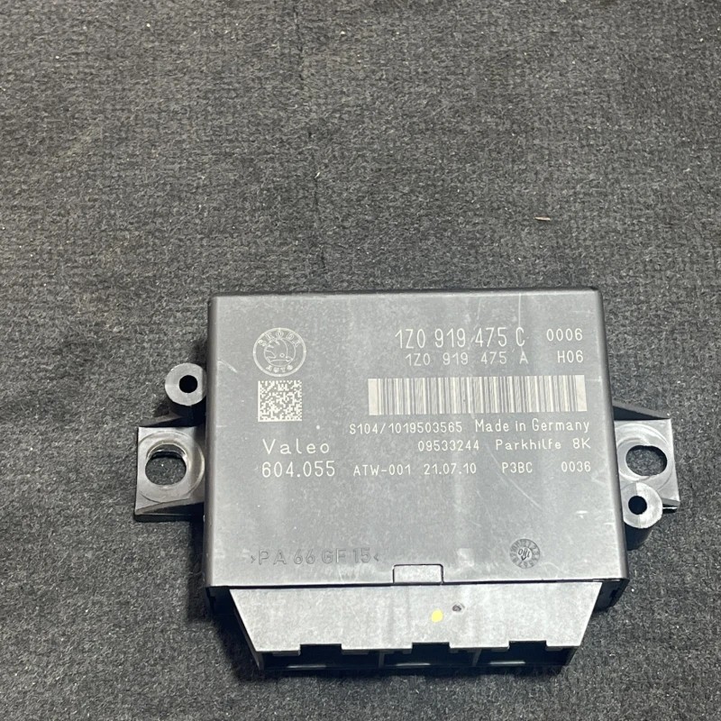 Modul calculator senzori parcare / Skoda Superb II 3T 2011 / Audio si electronice