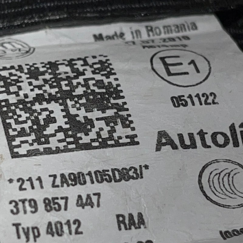 Centura stanga spate / Skoda Superb II 3T 2011 / Interior