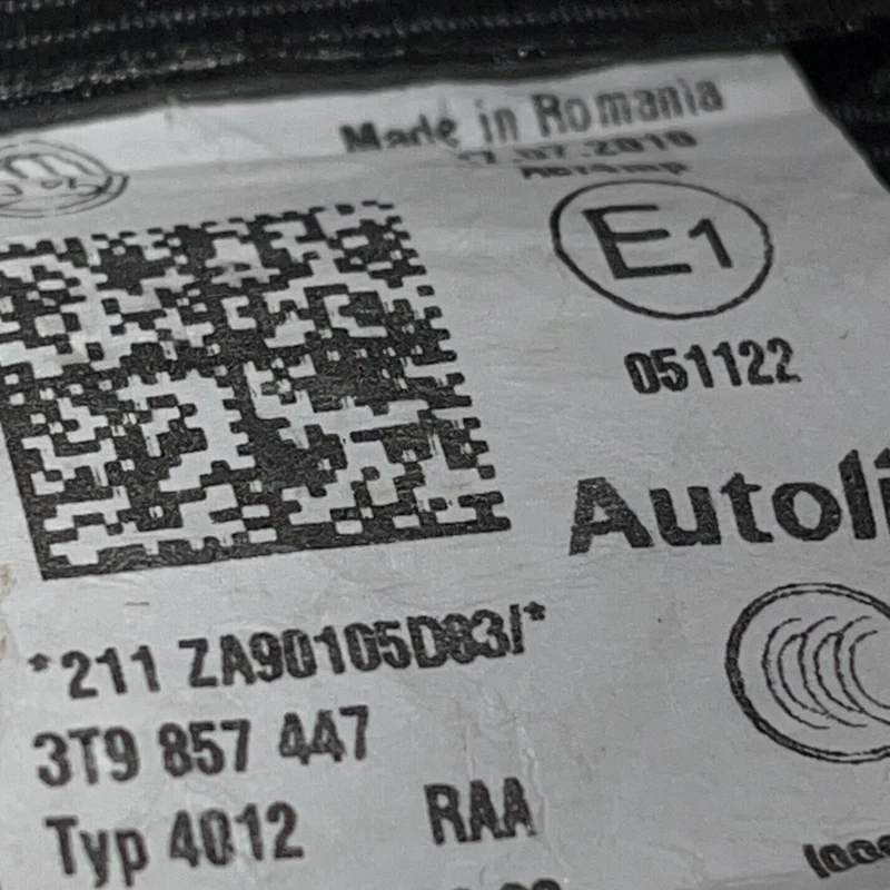 Centura stanga spate / Skoda Superb II 3T 2011 / Interior