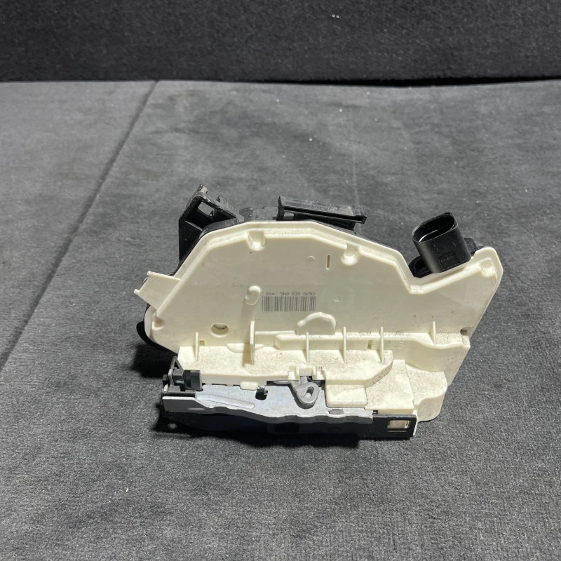 Iala broasca usa stanga spate Skoda 