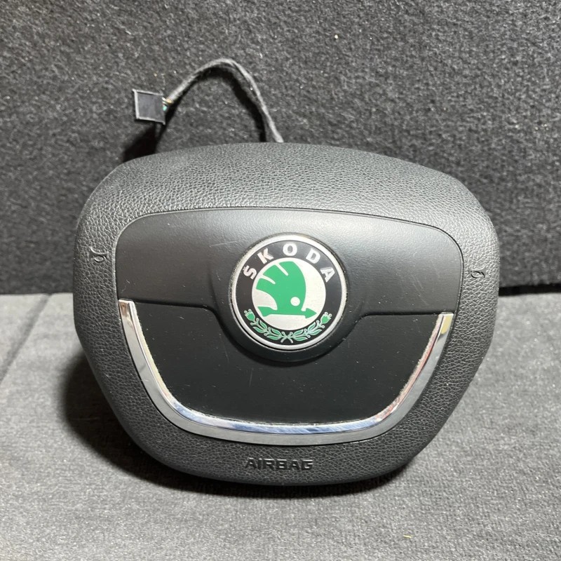 Airbag volan / Skoda Superb II 3T 2011 / Interior
