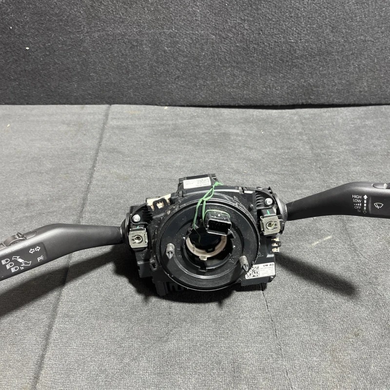 Spira volan cu manete / Skoda Superb II 3T 2011 / Audio si electronice