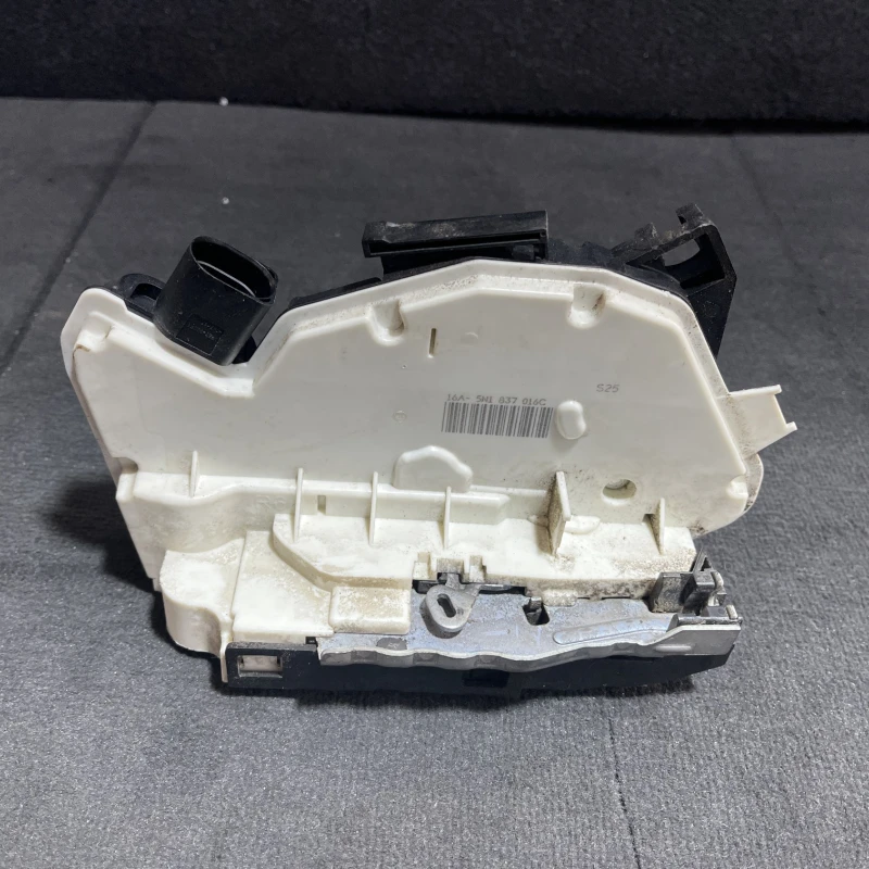Iala broasca usa dreapta fata Skoda 