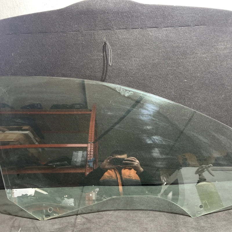 Geam dreapta fata Skoda 