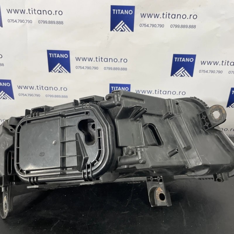 Far stanga xenon / Audi A6 Allroad C6 2008 / Caroserie, oglinzi si faruri