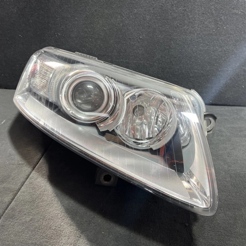 Far dreapta xenon EUROPA Audi A6 Allroad C6 2008