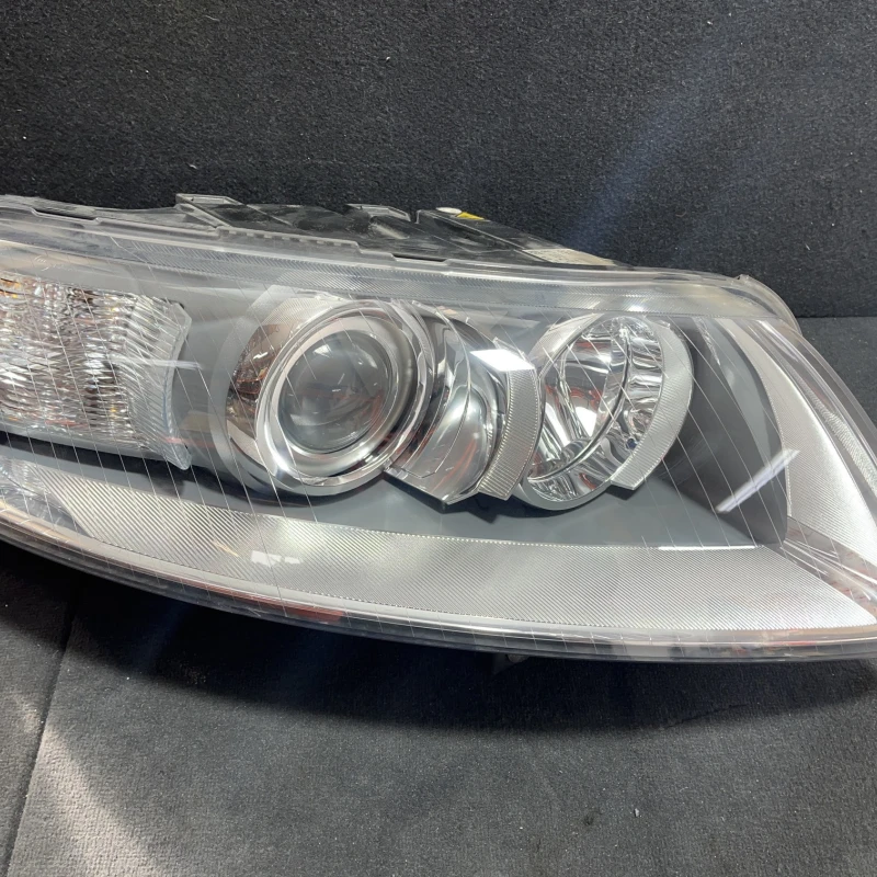 Far dreapta xenon EUROPA / Audi A6 Allroad C6 2008 / Caroserie, oglinzi si faruri