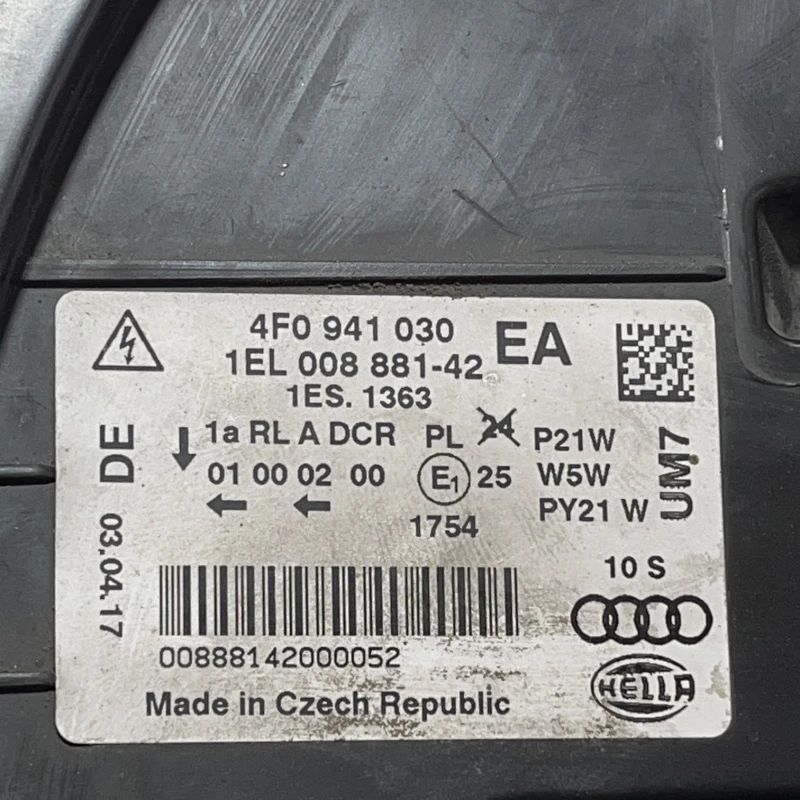 Far dreapta xenon EUROPA / Audi A6 Allroad C6 2008 / Caroserie, oglinzi si faruri