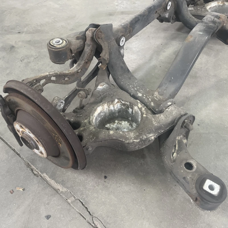 Punte spate / Audi A6 Allroad C6 2008 / Directie si suspensie