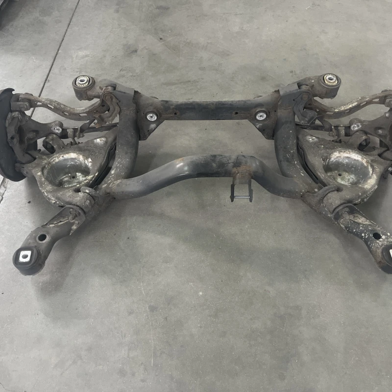 Punte spate / Audi A6 Allroad C6 2008 / Directie si suspensie