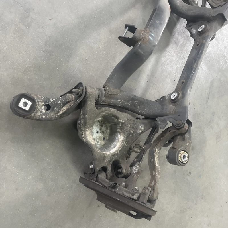 Punte spate / Audi A6 Allroad C6 2008 / Directie si suspensie