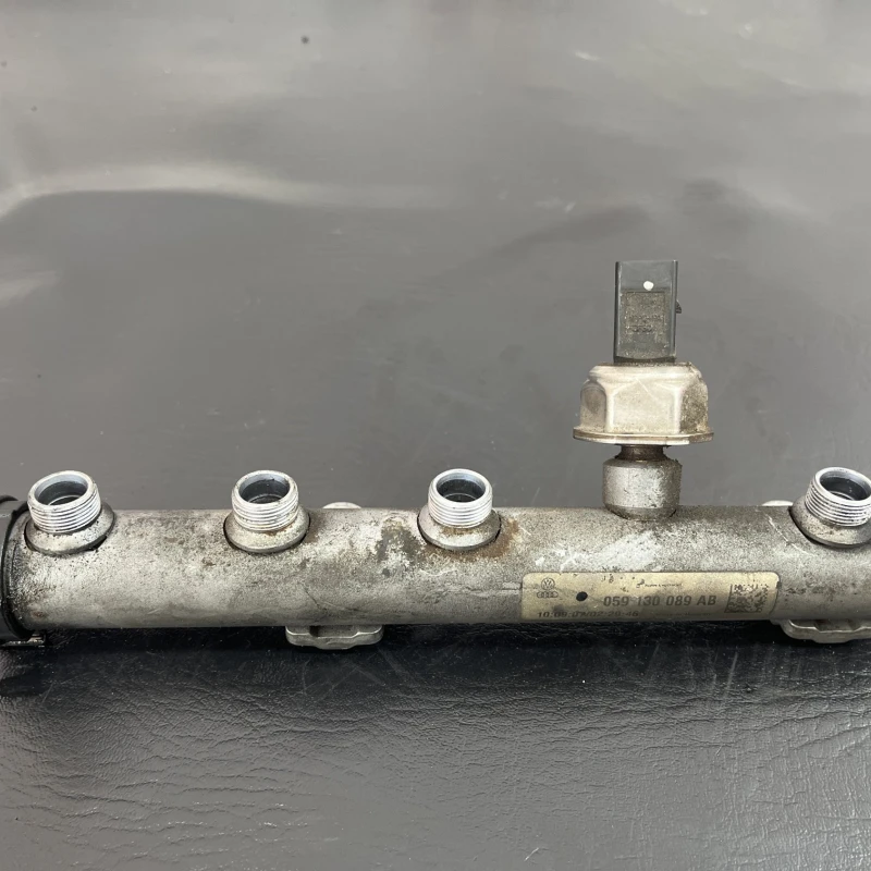 Rampa injectoare cu senzor / Audi A6 Allroad C6 2008 / Motor, racire si evacuare