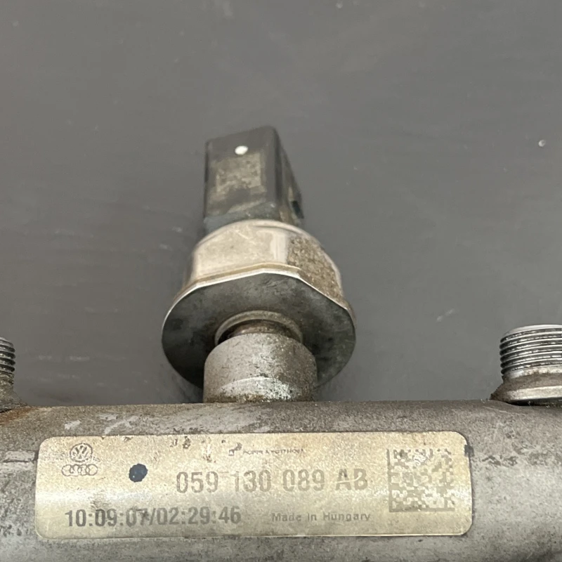 Rampa injectoare cu senzor / Audi A6 Allroad C6 2008 / Motor, racire si evacuare