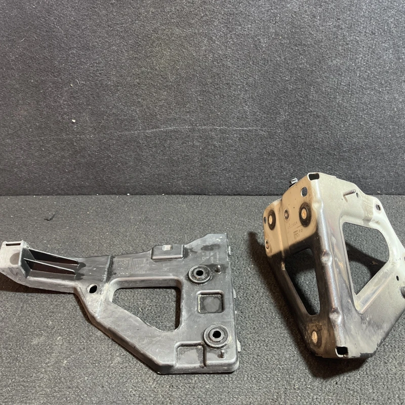 Suport aripa / Audi A6 Allroad C6 2008 / Caroserie, oglinzi si faruri