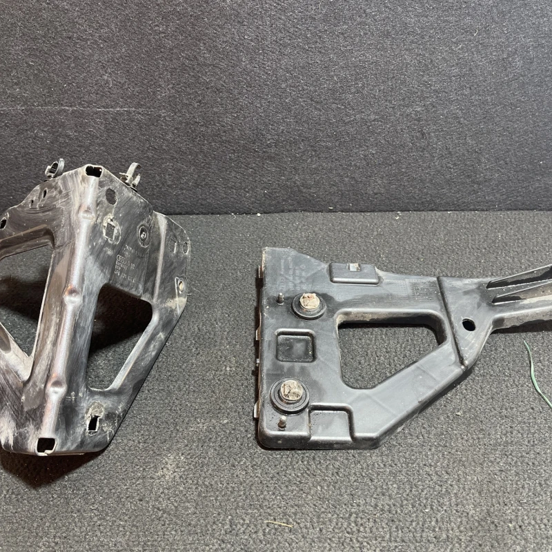 Suport aripa dreapta fata / Audi A6 Allroad C6 2008 / Caroserie, oglinzi si faruri