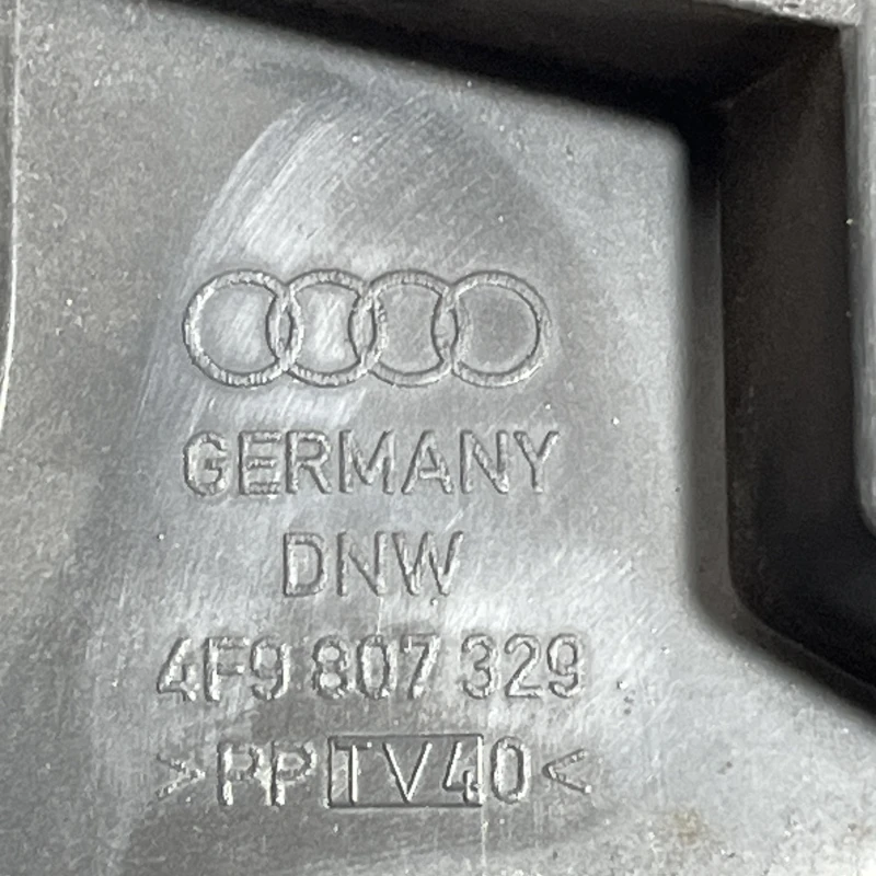 Suport bara spate / Audi A6 Allroad C6 2008 / Caroserie, oglinzi si faruri