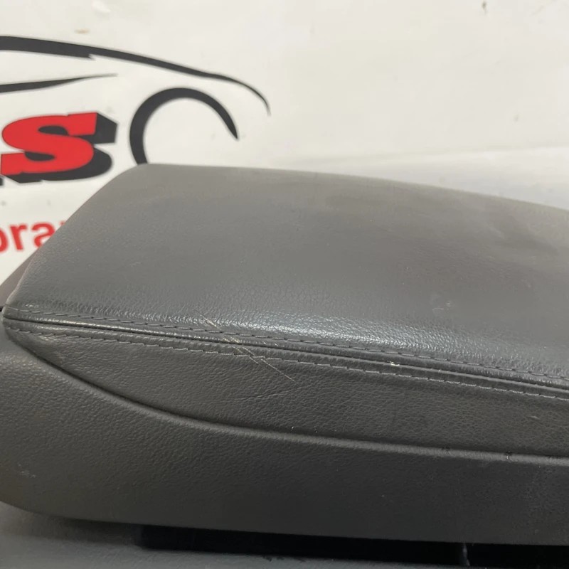 Cotiera centrala / Audi A6 Allroad C6 2008 / Interior