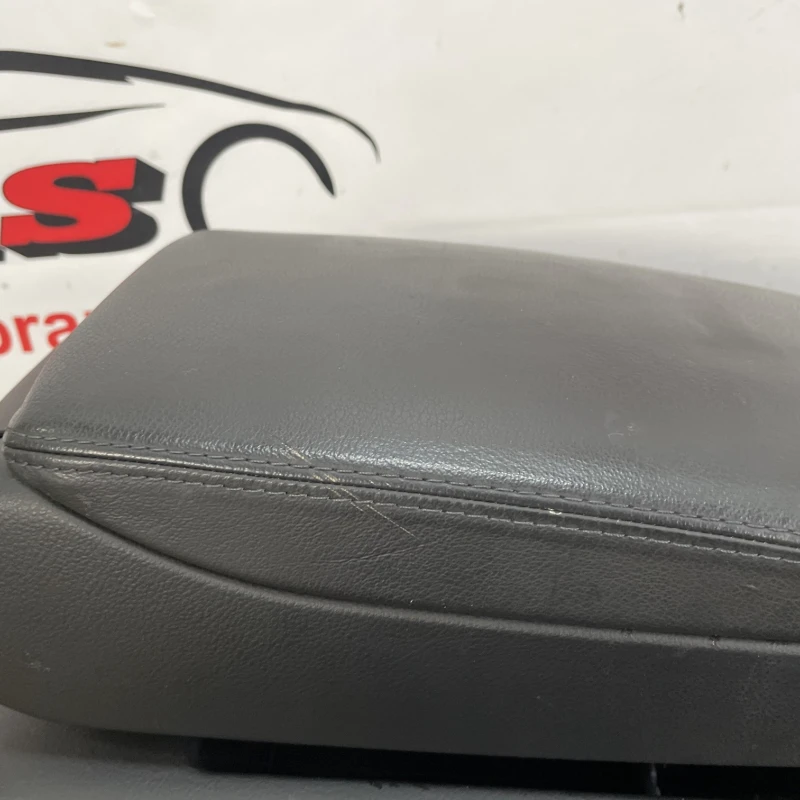Cotiera centrala / Audi A6 Allroad C6 2008 / Interior