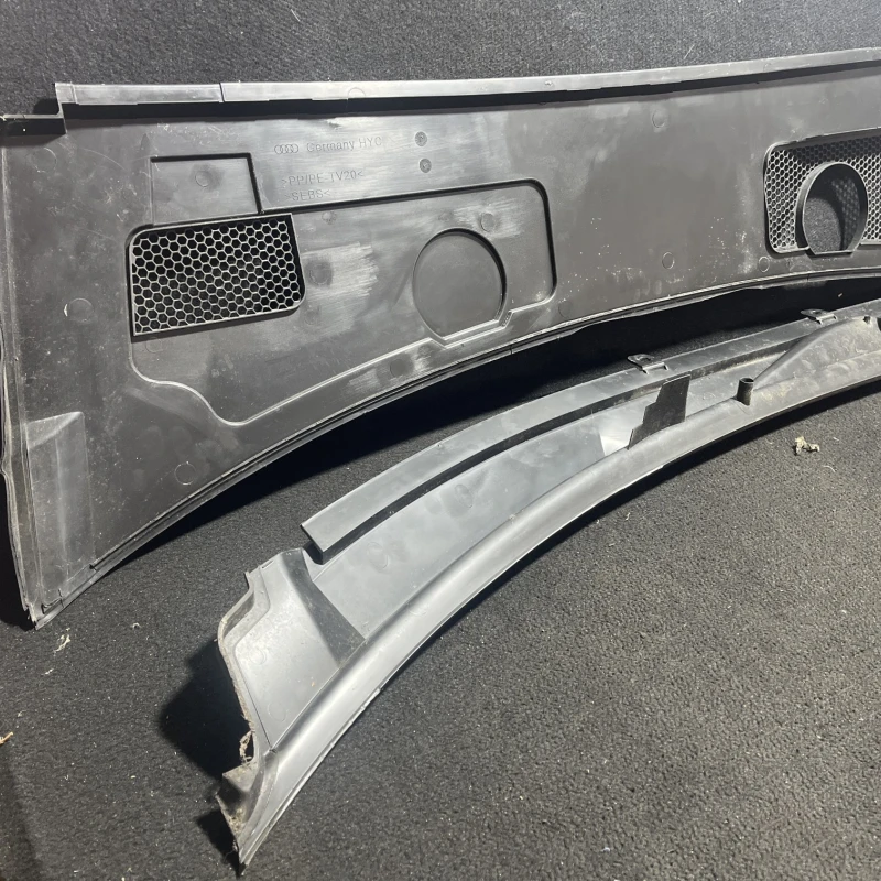 Grila stergatoare / Audi A6 Allroad C6 2008 / Caroserie, oglinzi si faruri