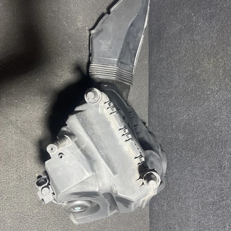 Carcasa filtru aer / Audi A6 Allroad C6 2008 / Motor, racire si evacuare