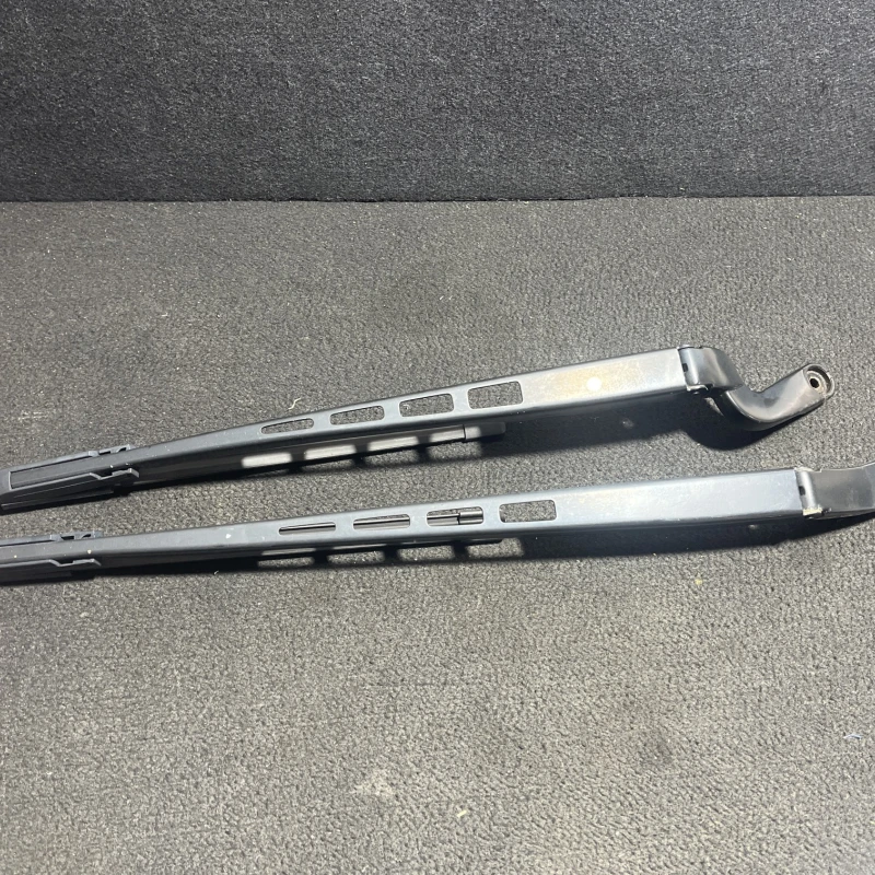 Brate stergatoare fata / Audi A6 Allroad C6 2008 / Caroserie, oglinzi si faruri