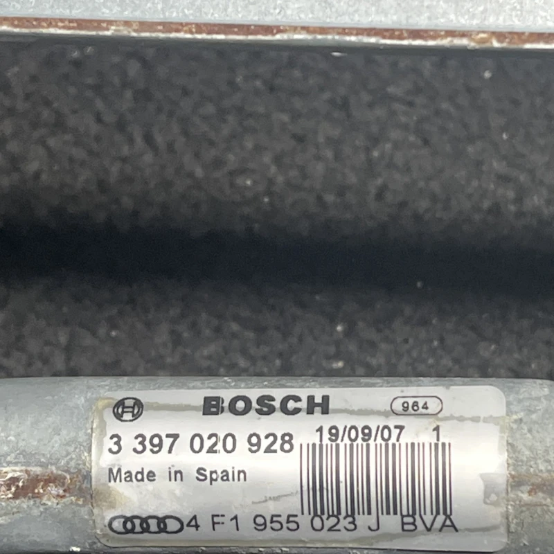 Ansamblu stergatoare cu motoras / Audi A6 Allroad C6 2008 / Caroserie, oglinzi si faruri